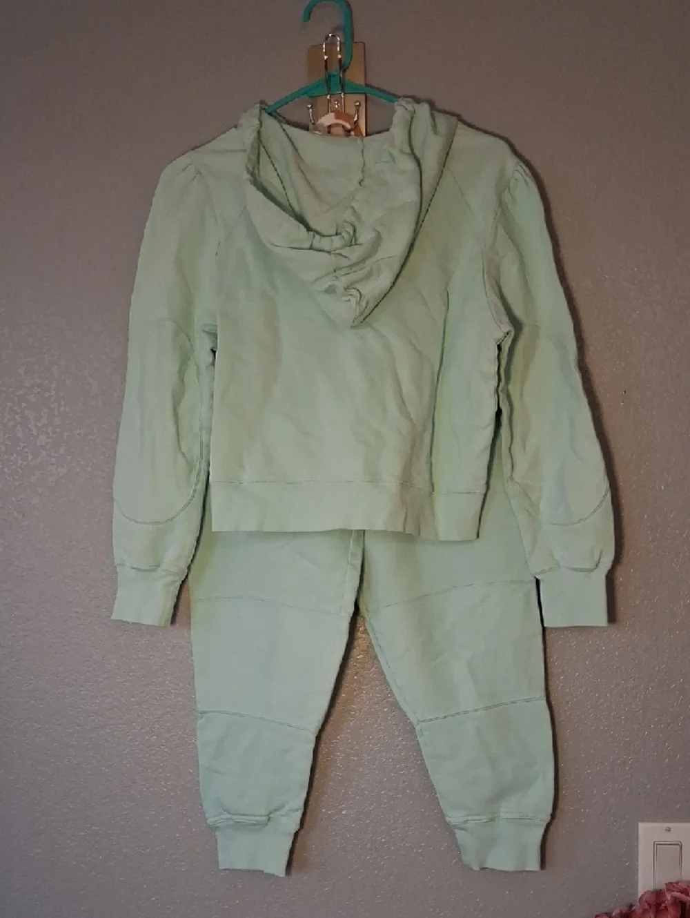 Women’s Light Sage Green Pullover Hoodie With Pants - Picture 4 of 16